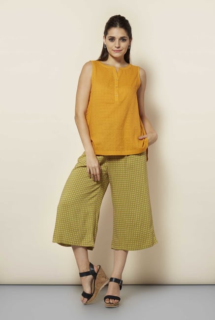 109 F Papaya Sleeveless Top 109 F Papaya Sleeveless Top