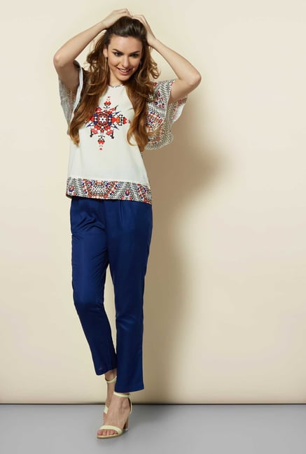 109 F Multicolor Batwing Sleeves Top 109 F Multicolor Batwing Sleeves Top
