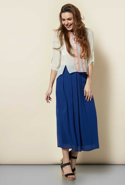 109 F White Embroidered Tunic 109 F White Embroidered Tunic
