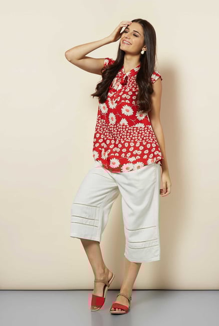 109 F Red Floral Print Top 109 F Red Floral Print Top