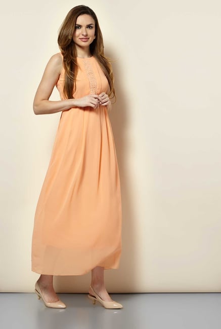 109 F Peach Solid Casual Dress 109 F Peach Solid Casual Dress