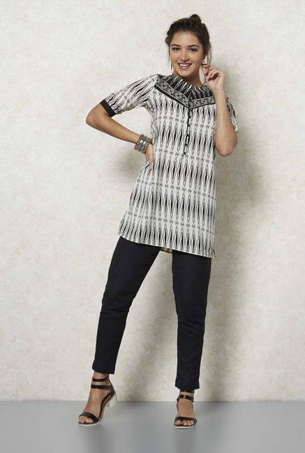 Fusion Beats Black Aztec Print Kurta Fusion Beats Black Aztec Print Kurta