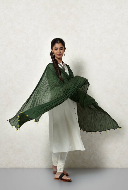 Okhai Green Malmal Crushed Dupatta Okhai Green Malmal Crushed Dupatta