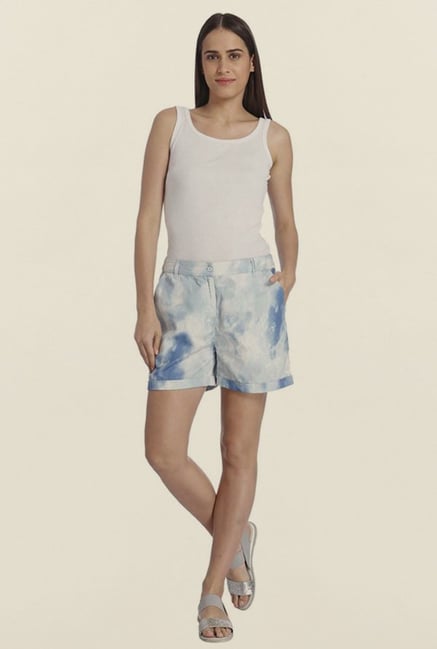 Vero Moda Snow White Tie Dye Shorts Vero Moda Snow White Tie Dye Shorts