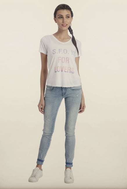 Only White Printed T-Shirt Only White Printed T-Shirt