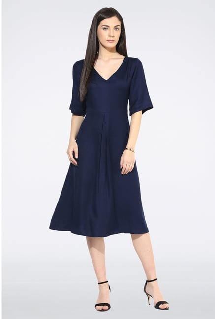 Femella Navy V Neck Midi Dress Femella Navy V Neck Midi Dress