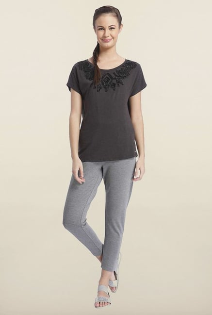 Only Black Round Neck T-Shirt Only Black Round Neck T-Shirt