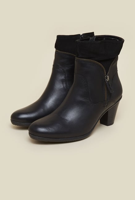 La Briza Black Ankle Strap Boots La Briza Black Ankle Strap Boots
