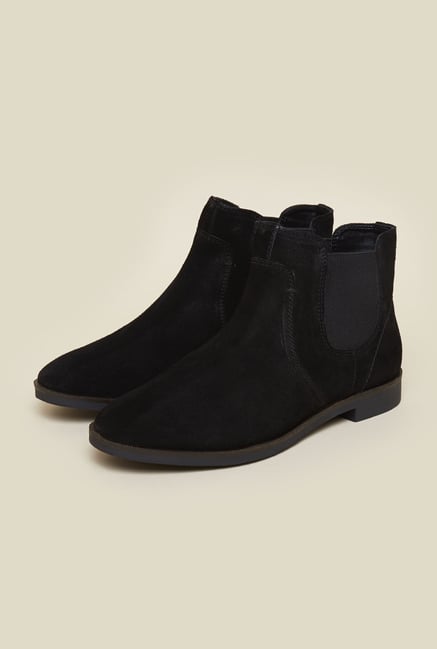 La Briza Black Ankle Length Chelsea Boots La Briza Black Ankle Length Chelsea Boots