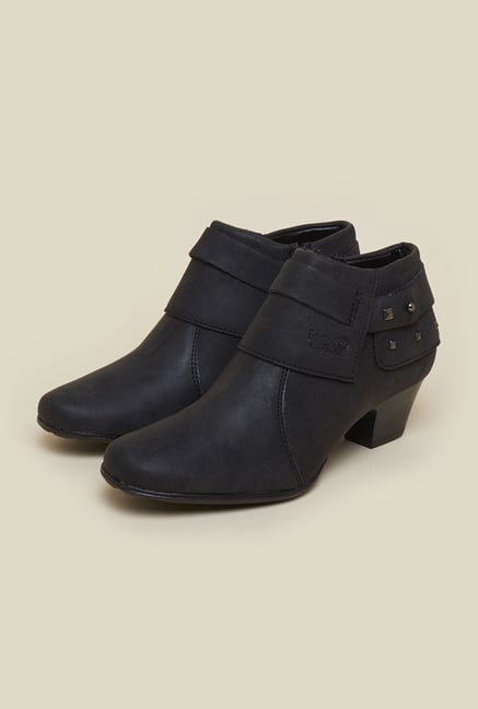 La Briza Black Ankle Strap Boots La Briza Black Ankle Strap Boots