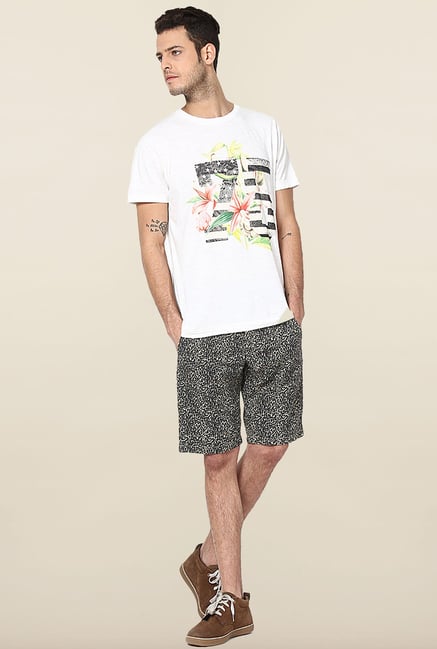 Jack & Jones Beige Animal Print Shorts Jack & Jones Beige Animal Print Shorts