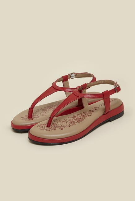 La Briza Red Flat Sandals La Briza Red Flat Sandals