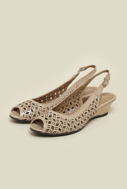 La Briza Nude Wedges La Briza Nude Wedges