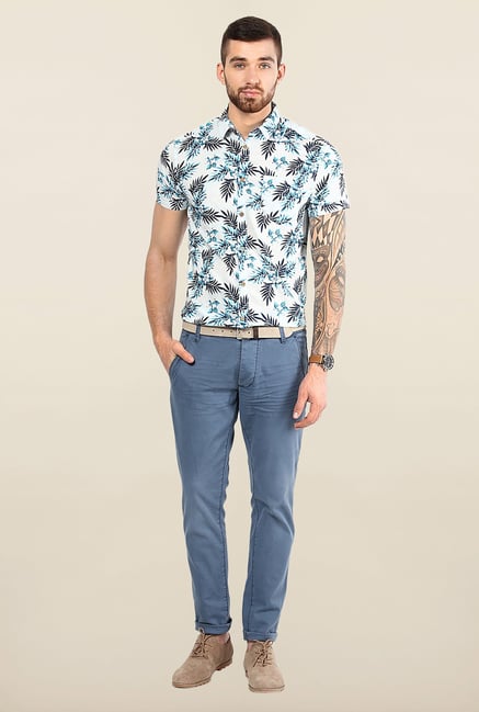 Jack & Jones White And Blue Floral Printed Casual Shirt Jack & Jones White And Blue Floral Printed Casual Shirt