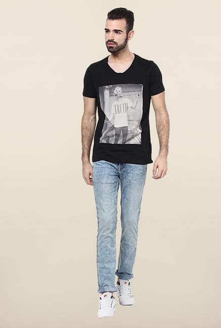 Jack & Jones Black V-Neck Printed T-Shirt Jack & Jones Black V-Neck Printed T-Shirt