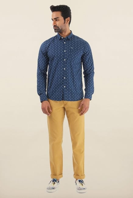 Shapes Ochre Solid Slim Fit Chinos Shapes Ochre Solid Slim Fit Chinos