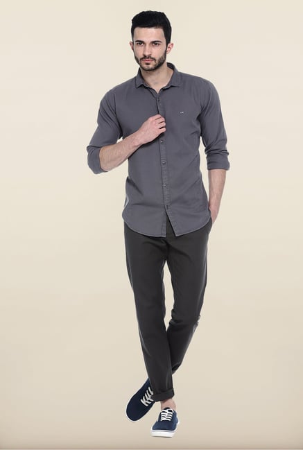 Basics Green Solid Straight Fit Chinos Basics Green Solid Straight Fit Chinos