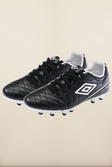 Umbro Black Football Shoes Umbro Black Football Shoes