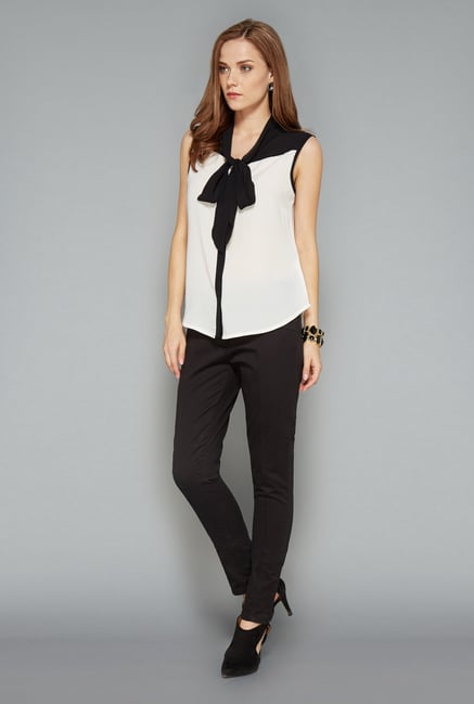 Wardrobe Off-White Solid Top Wardrobe Off-White Solid Top