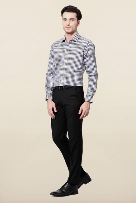 Peter England Blue & White Checks Casual Shirt Peter England Blue & White Checks Casual Shirt