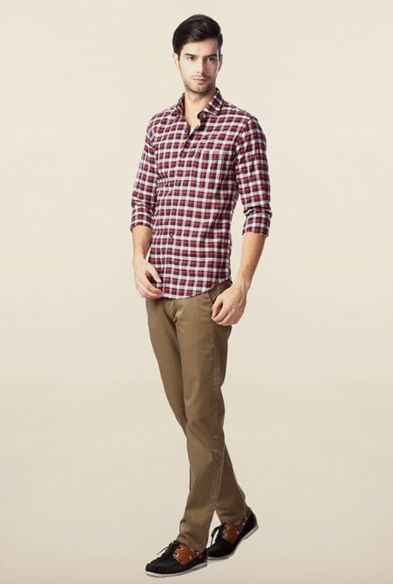Peter England Navy & Red Checks Casual Shirt Peter England Navy & Red Checks Casual Shirt