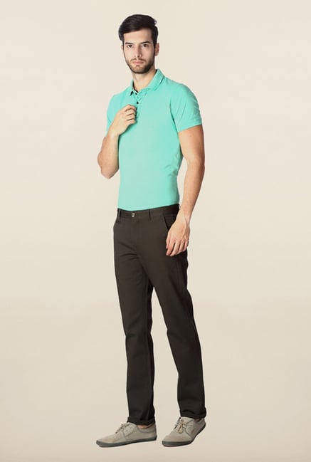 Peter England Charcoal Solid Chinos Peter England Charcoal Solid Chinos