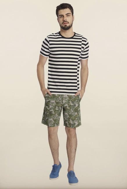 Jack & Jones White And Black Striped Crew T-Shirt Jack & Jones White And Black Striped Crew T-Shirt