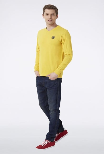 Peter England Yellow Solid V-neck T-Shirt Peter England Yellow Solid V-neck T-Shirt