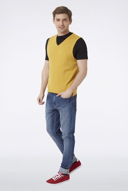Peter England Yellow Solid Sleeveless Sweater Peter England Yellow Solid Sleeveless Sweater