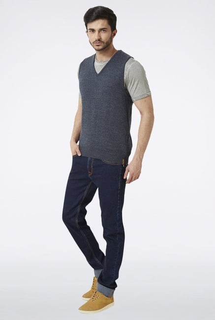 Peter England Grey Sleeveless Sweater Peter England Grey Sleeveless Sweater