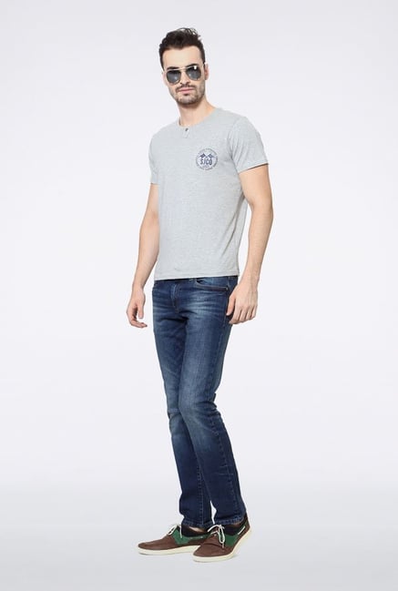 Allen Solly Grey Solid T-Shirt Allen Solly Grey Solid T-Shirt