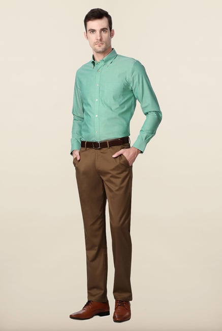 Peter England Green Solid Slim Fit Cotton Formal Shirt Peter England Green Solid Slim Fit Cotton Formal Shirt