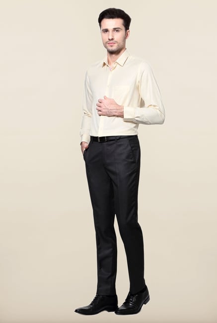 Peter England Cream Solid Cotton Formal Shirt Peter England Cream Solid Cotton Formal Shirt
