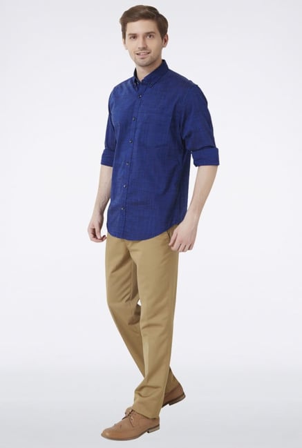 Peter England Dark Blue Solid Slim fit Casual Shirt Peter England Dark Blue Solid Slim fit Casual Shirt