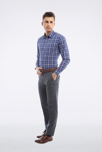 Peter England Blue Checks Slim fit Casual Shirt Peter England Blue Checks Slim fit Casual Shirt