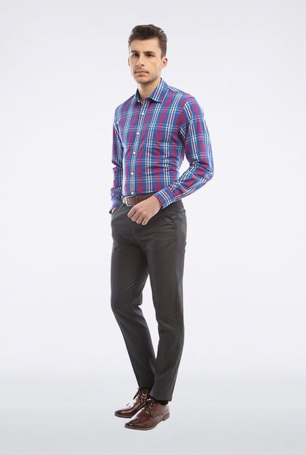 Peter England Blue & Red Checks Slim fit Casual Shirt Peter England Blue & Red Checks Slim fit Casual Shirt