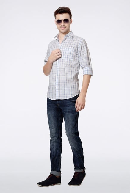 Allen Solly White & Blue Checks Casual Shirt Allen Solly White & Blue Checks Casual Shirt