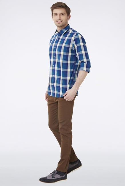 Peter England Blue & Beige Checks Slim fit Casual Shirt Peter England Blue & Beige Checks Slim fit Casual Shirt