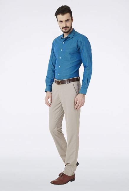 Peter England Blue Solid Slim fit Casual Shirt Peter England Blue Solid Slim fit Casual Shirt
