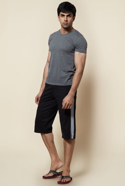 Zudio Black 3/4th Capri Zudio Black 3/4th Capri