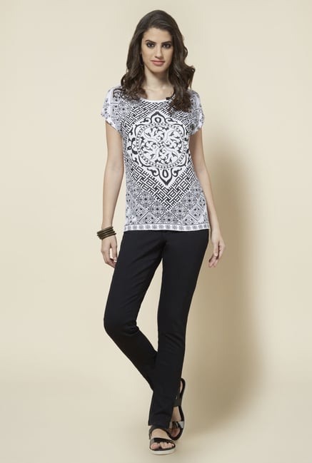 Zudio Black Printed Slim Fit Top Zudio Black Printed Slim Fit Top