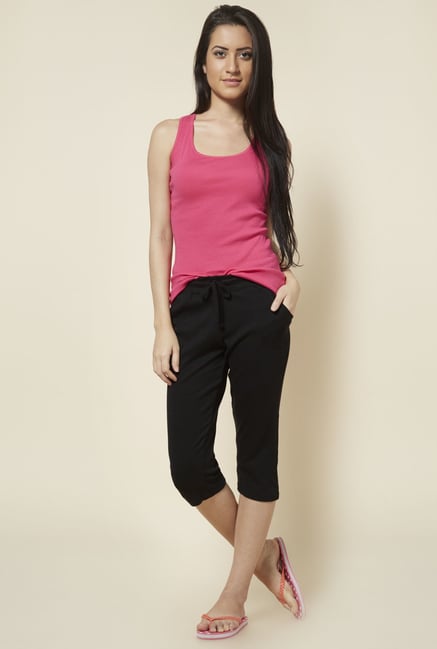 Zudio Black Solid Cotton Capris Zudio Black Solid Cotton Capris