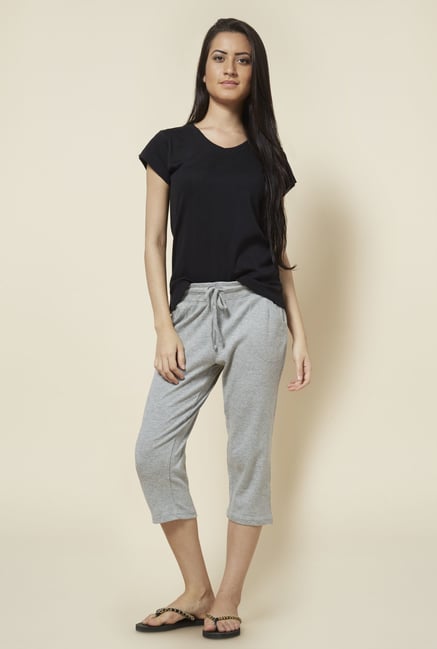Zudio Grey Solid Cotton Capris Zudio Grey Solid Cotton Capris