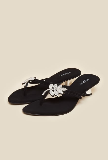 Metro Black Leaf Design Sandals Metro Black Leaf Design Sandals