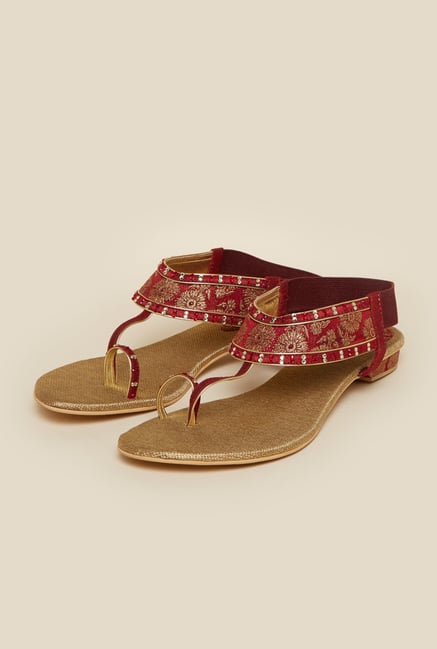Metro Maroon Toe Ring Sandals Metro Maroon Toe Ring Sandals