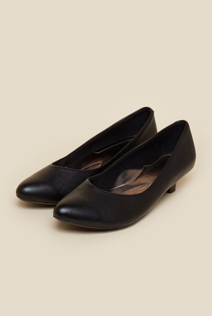 Metro Black Kitten Heel Pumps Metro Black Kitten Heel Pumps