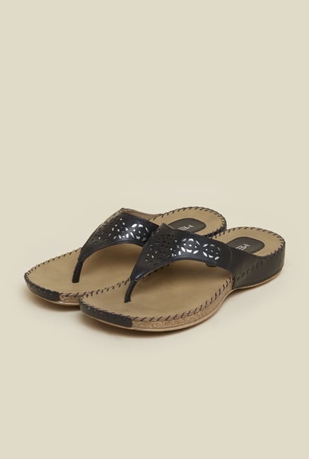 Metro Black Thong Strap Sandals Metro Black Thong Strap Sandals