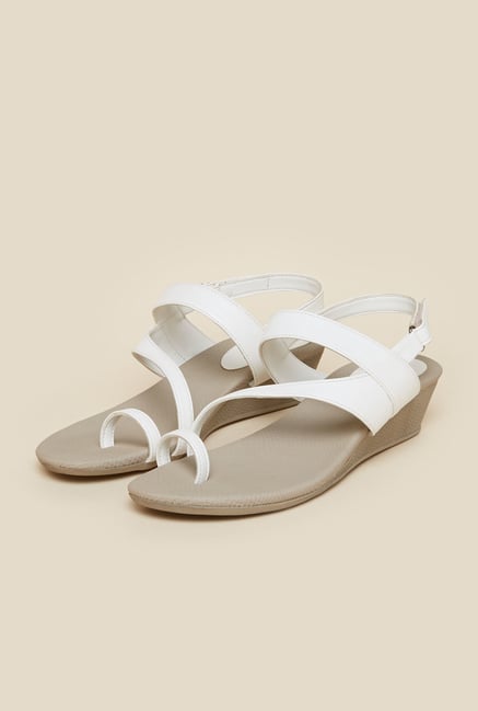 Metro White Toe Ring Wedge Sandals Metro White Toe Ring Wedge Sandals