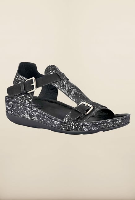 Tresmode Rofash Black Flat Sandals Tresmode Rofash Black Flat Sandals