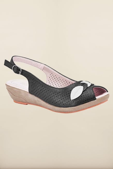 Tresmode Besumsan Black Wedges Tresmode Besumsan Black Wedges
